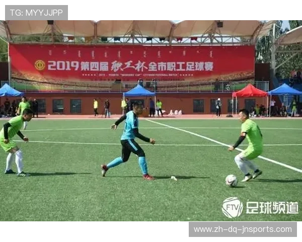 足球职业培训课程是否对退役球员重新进入职场或赛事相关行业起到铺路作用